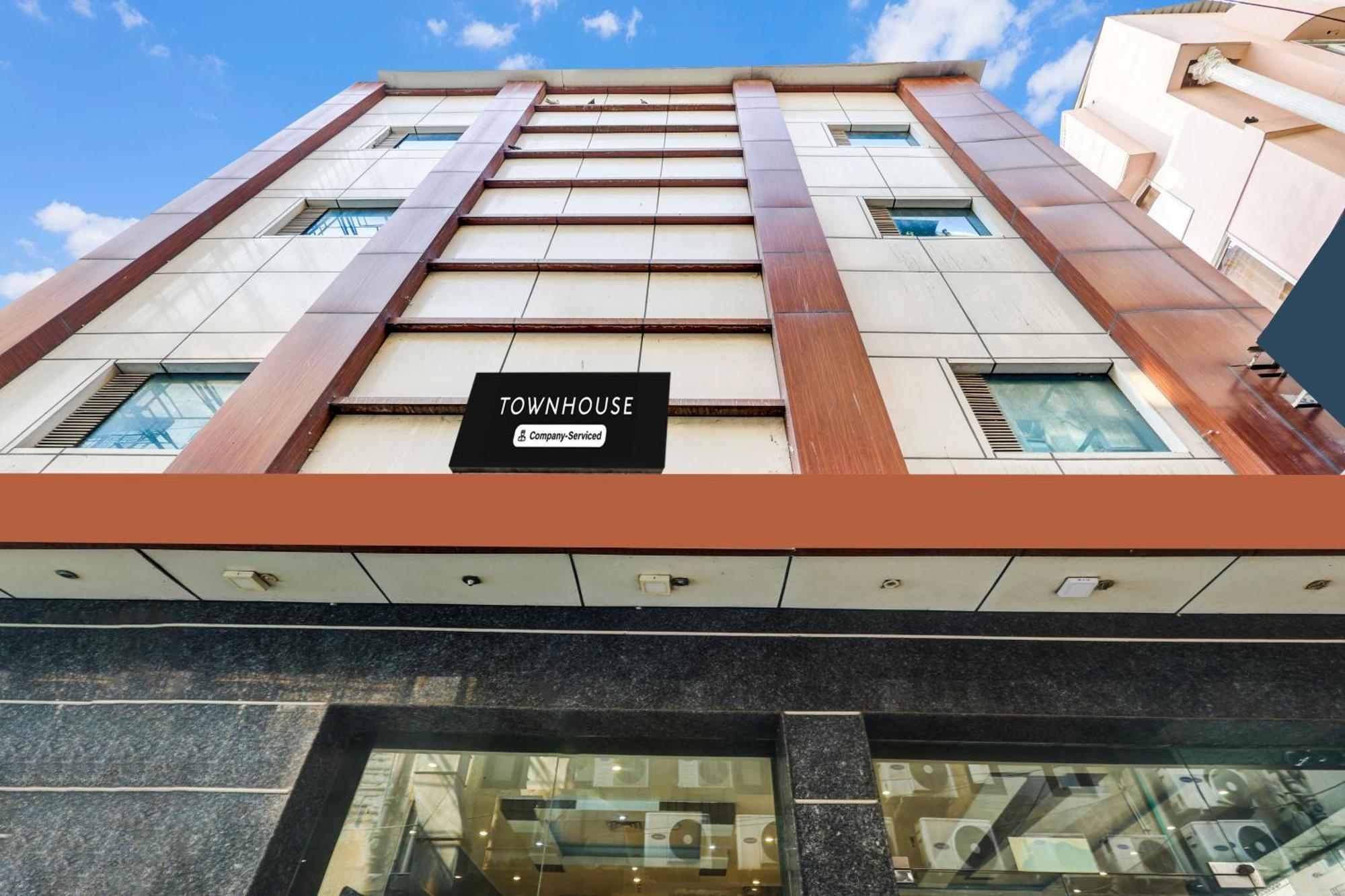 Super Townhouse Arakashan Road Paharganj Formerly Mohan International Nova Deli Exterior foto
