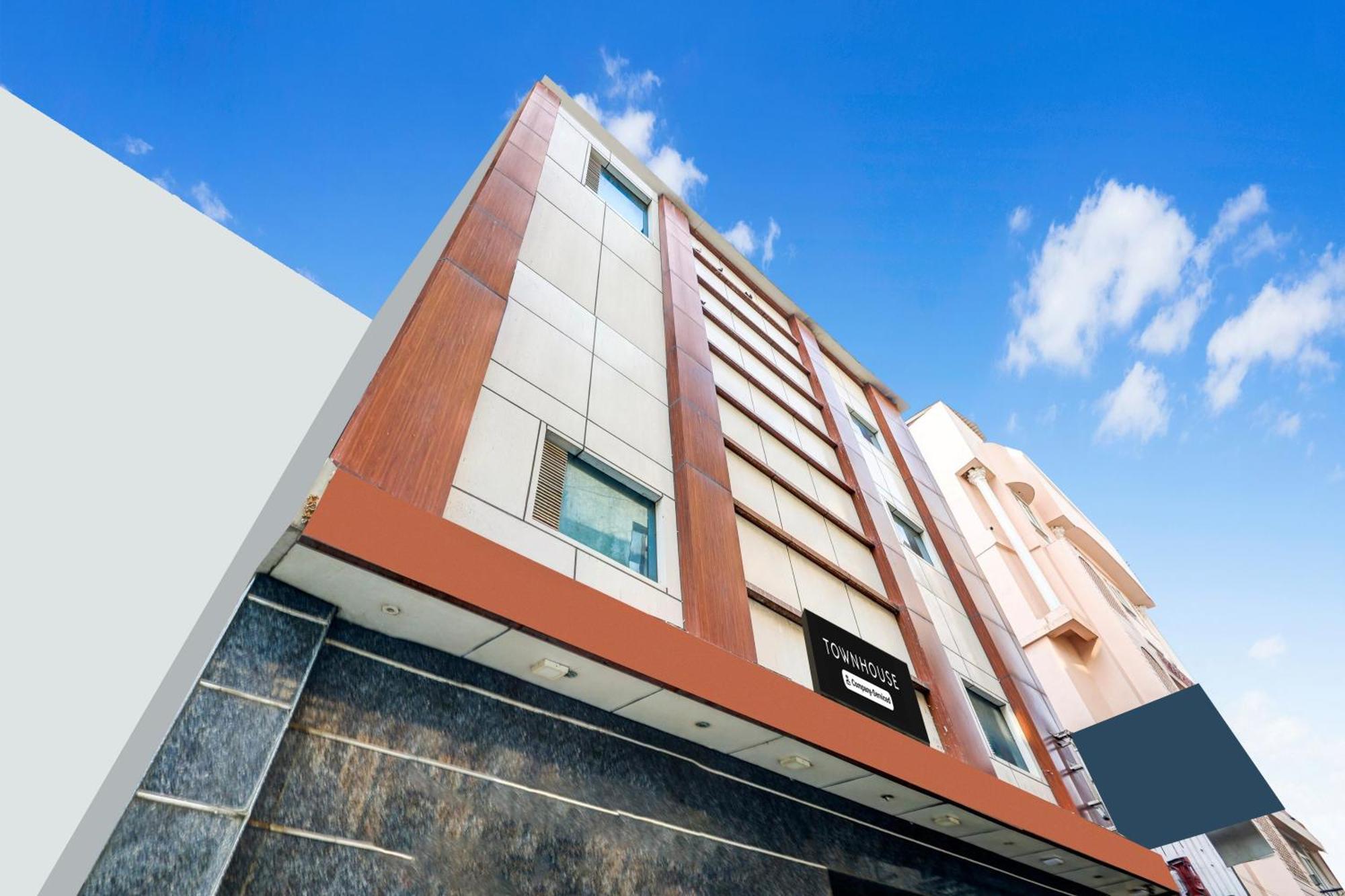 Super Townhouse Arakashan Road Paharganj Formerly Mohan International Nova Deli Exterior foto